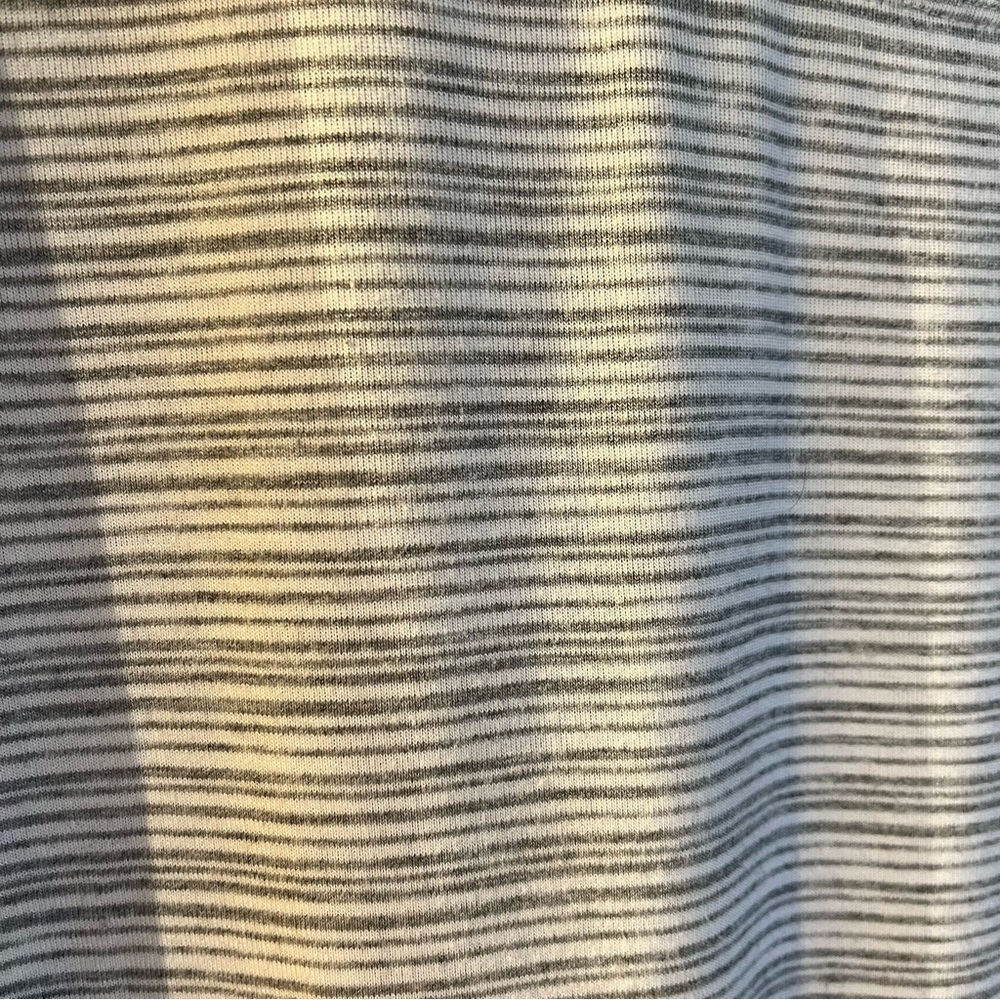 Athleta Cloudlight Stratus Striped Tee – Grey – Size M - Picture 2 of 6
